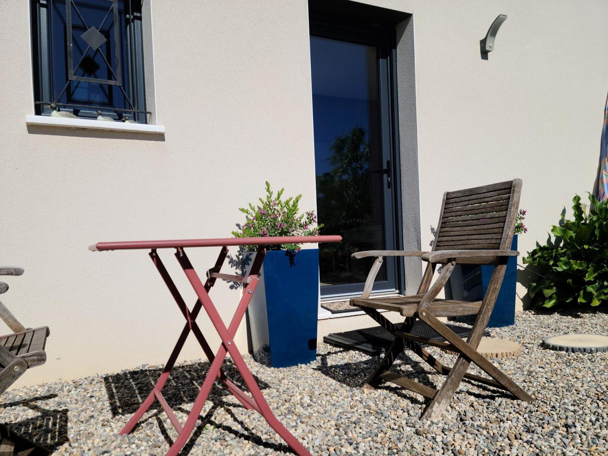 Bed and Breakfast Les Papillons D'Uzes Saint-Laurent-la-Vernède Esterno foto