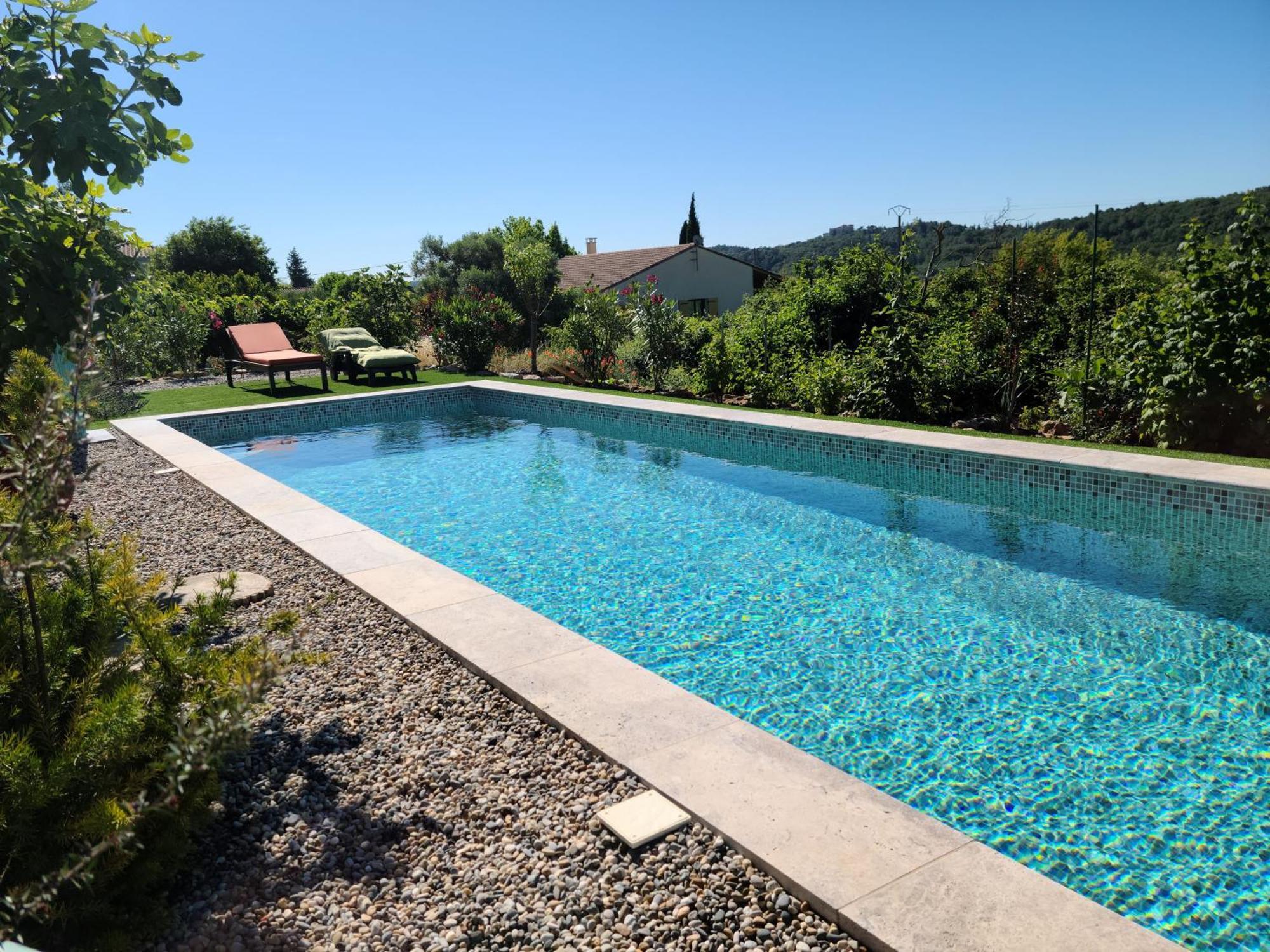 Bed and Breakfast Les Papillons D'Uzes Saint-Laurent-la-Vernède Esterno foto